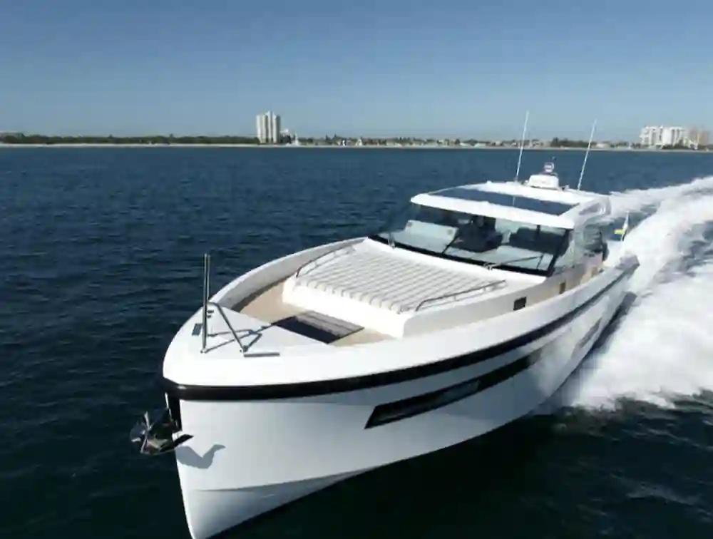 Delta Powerboats 48 Coupe For Sale