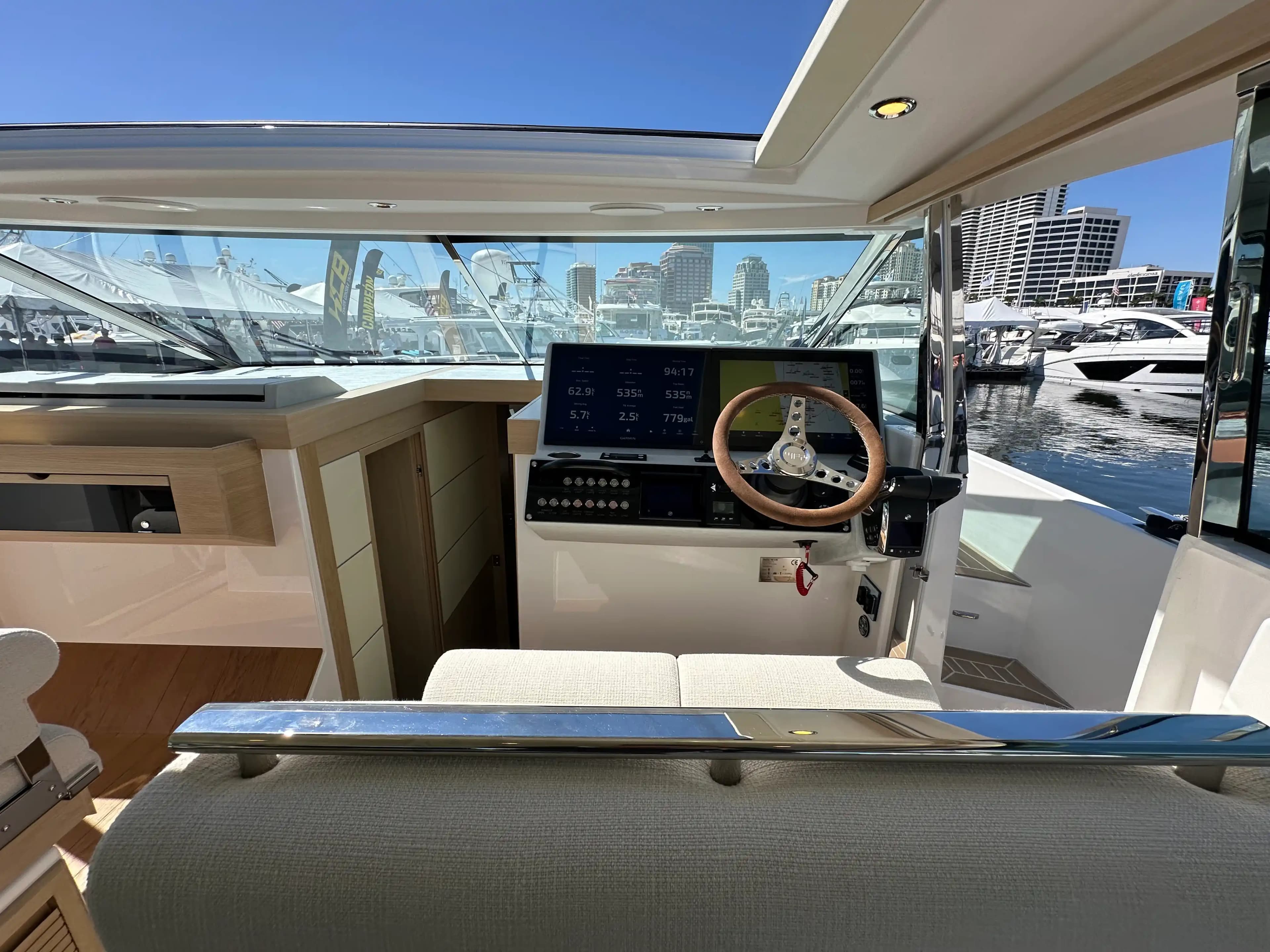 Delta Powerboats 48 Coupe zum Verkauf