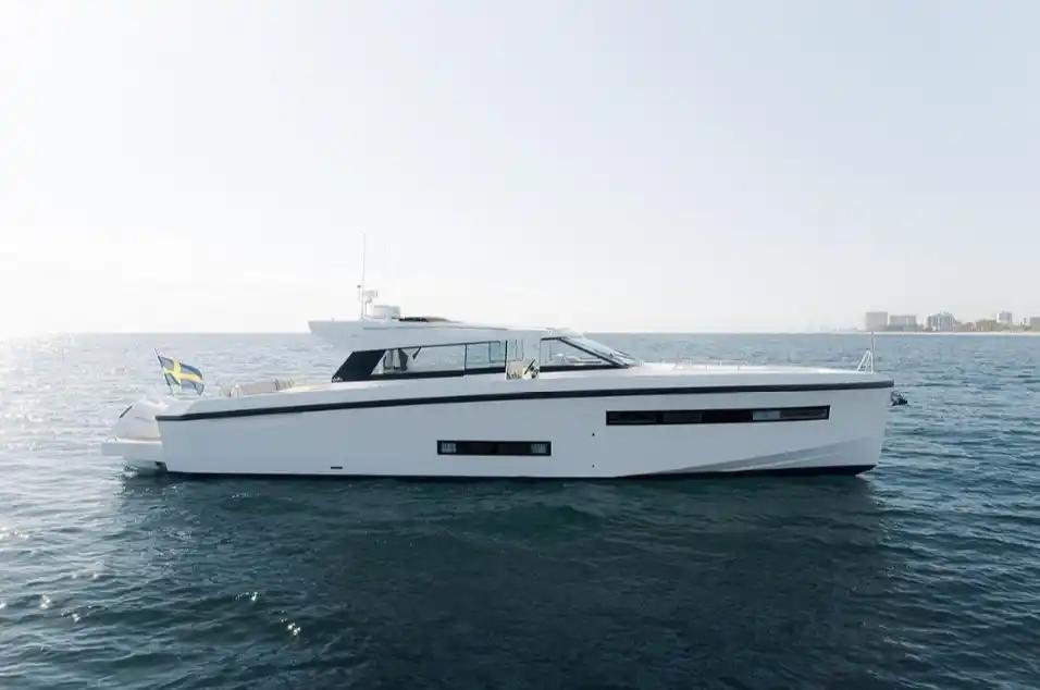 Delta Powerboats 48 Coupe For Sale