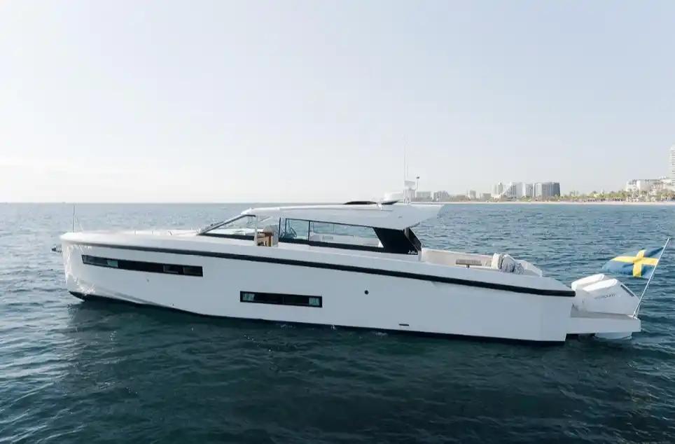 Delta Powerboats 48 Coupe For Sale