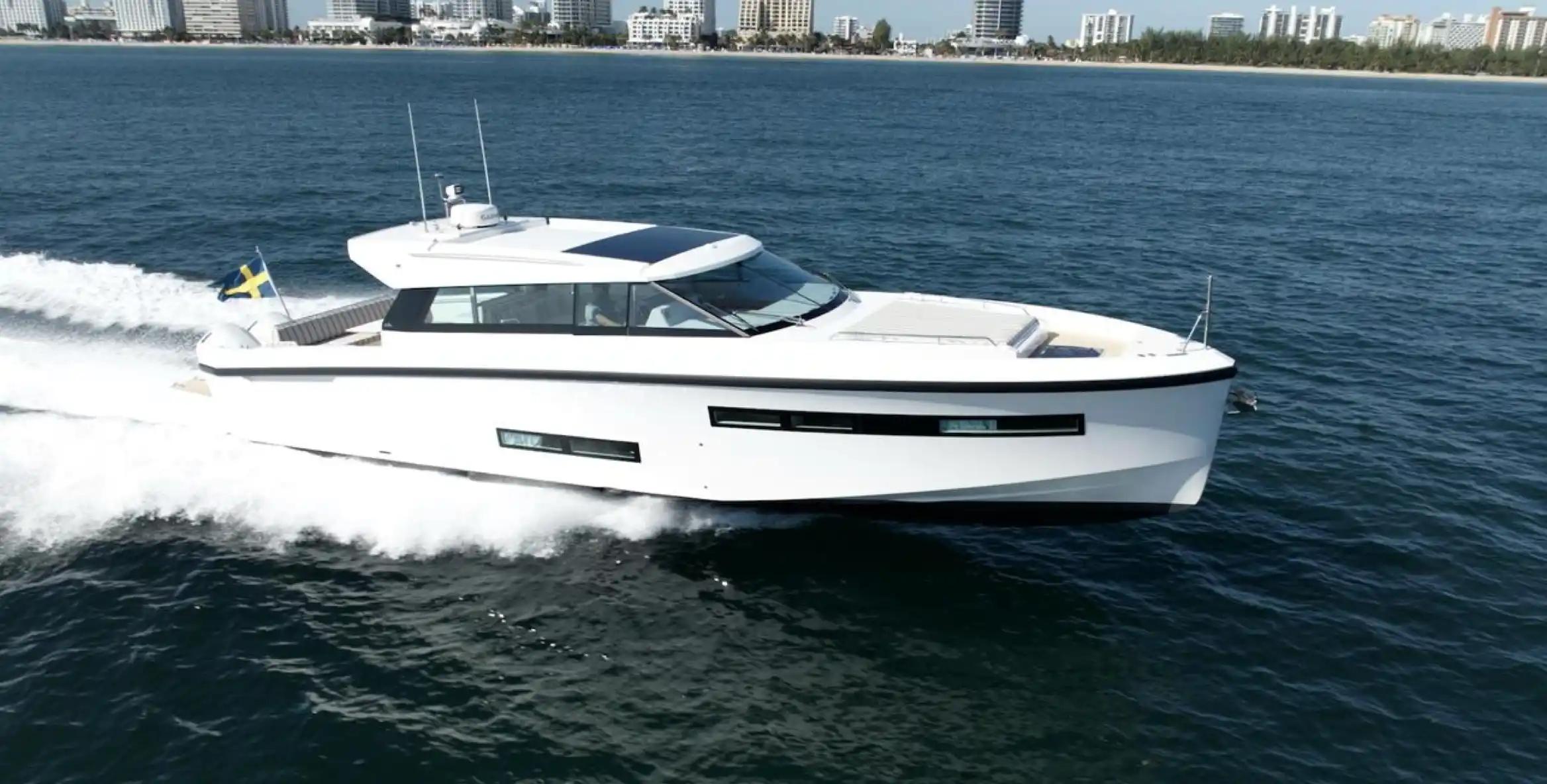 Delta Powerboats 48 Coupe For Sale