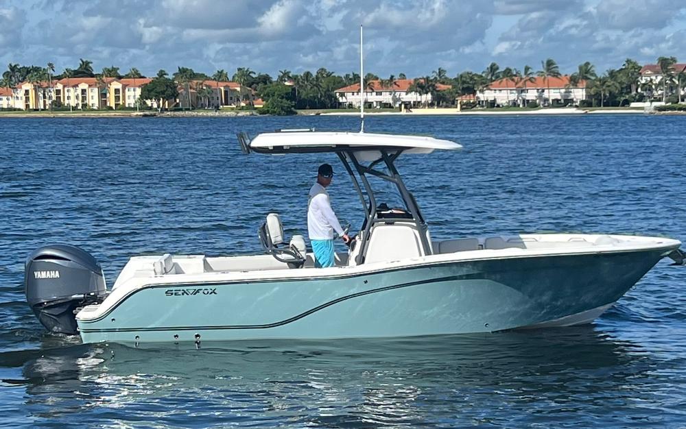 2022 Sea Fox Boats 248 Commander