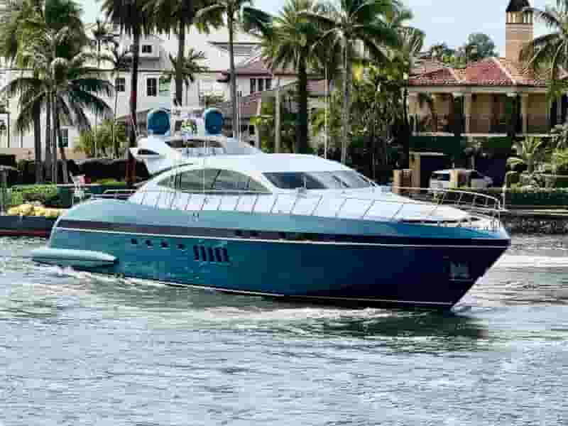 2005 Mangusta 92