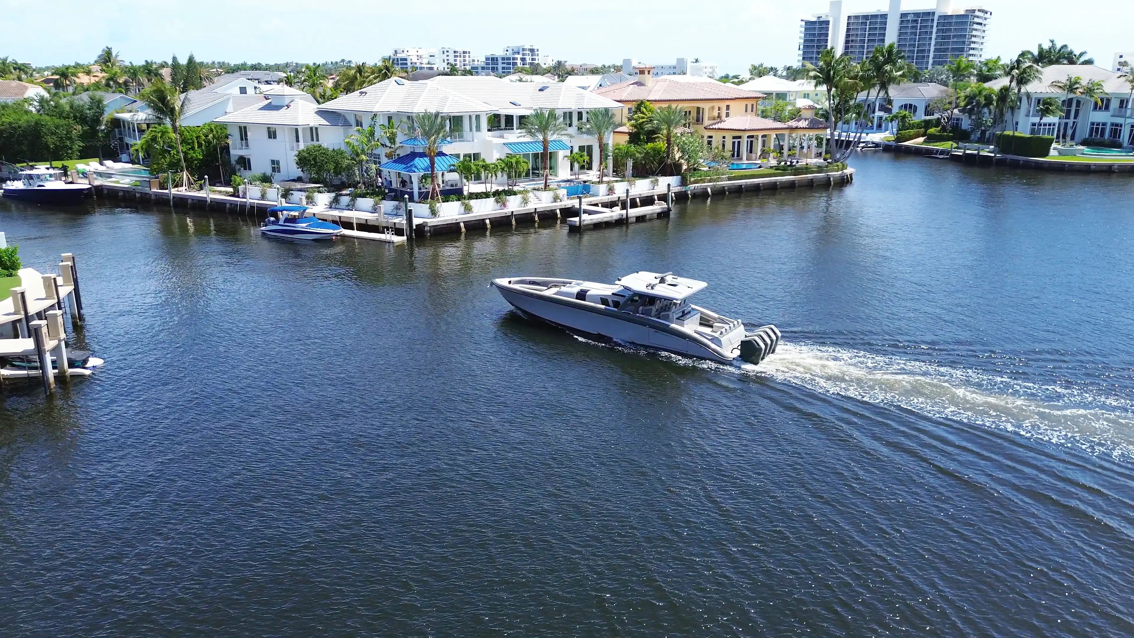 Midnight Express Boats 52' Vitesse for Sale