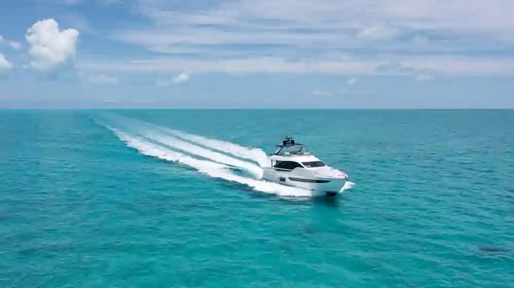 Azimut Fly 78 à vendre