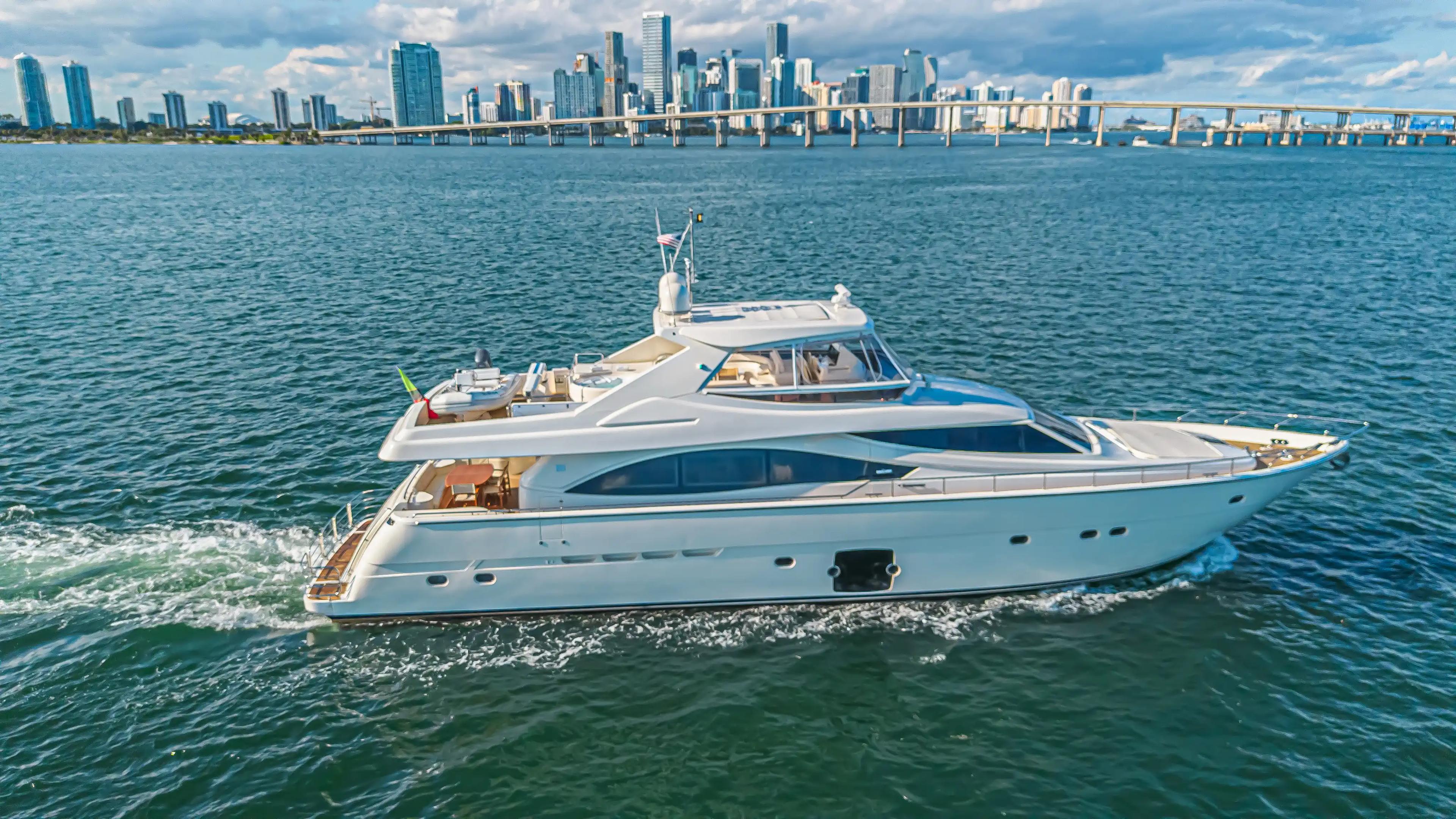 Ferretti Yachts 830 For Sale