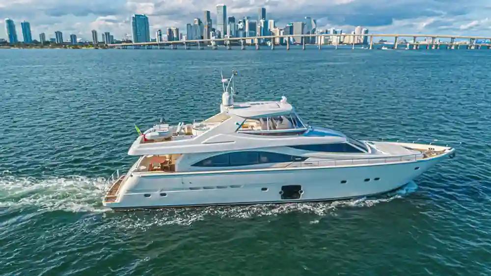 Ferretti Yachts 830 For Sale