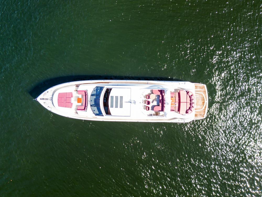 2013 Sunseeker Predator 84