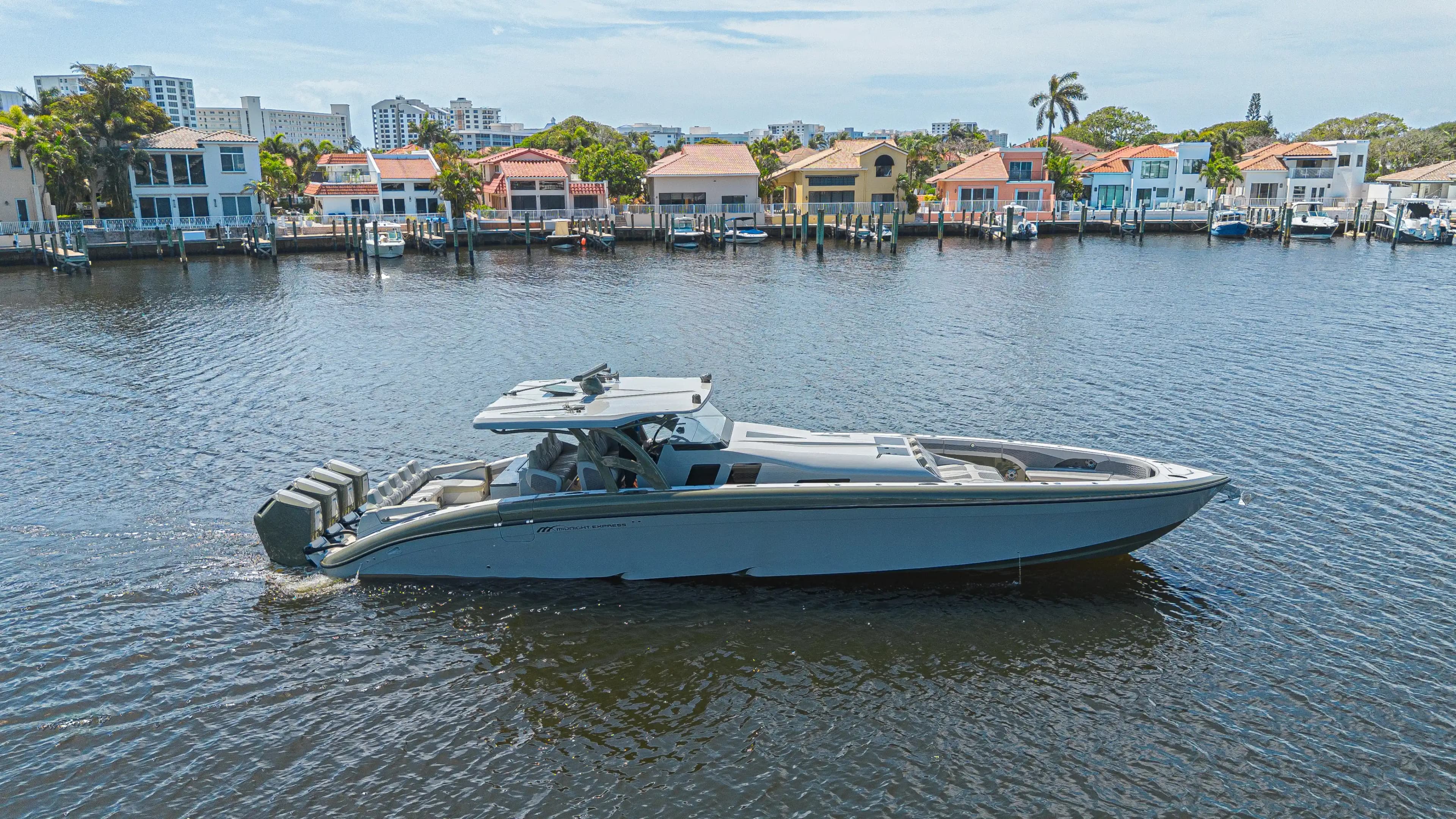 Midnight Express Boats 52' Vitesse for Sale