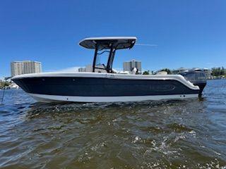 Robalo R242 Center Console in vendita