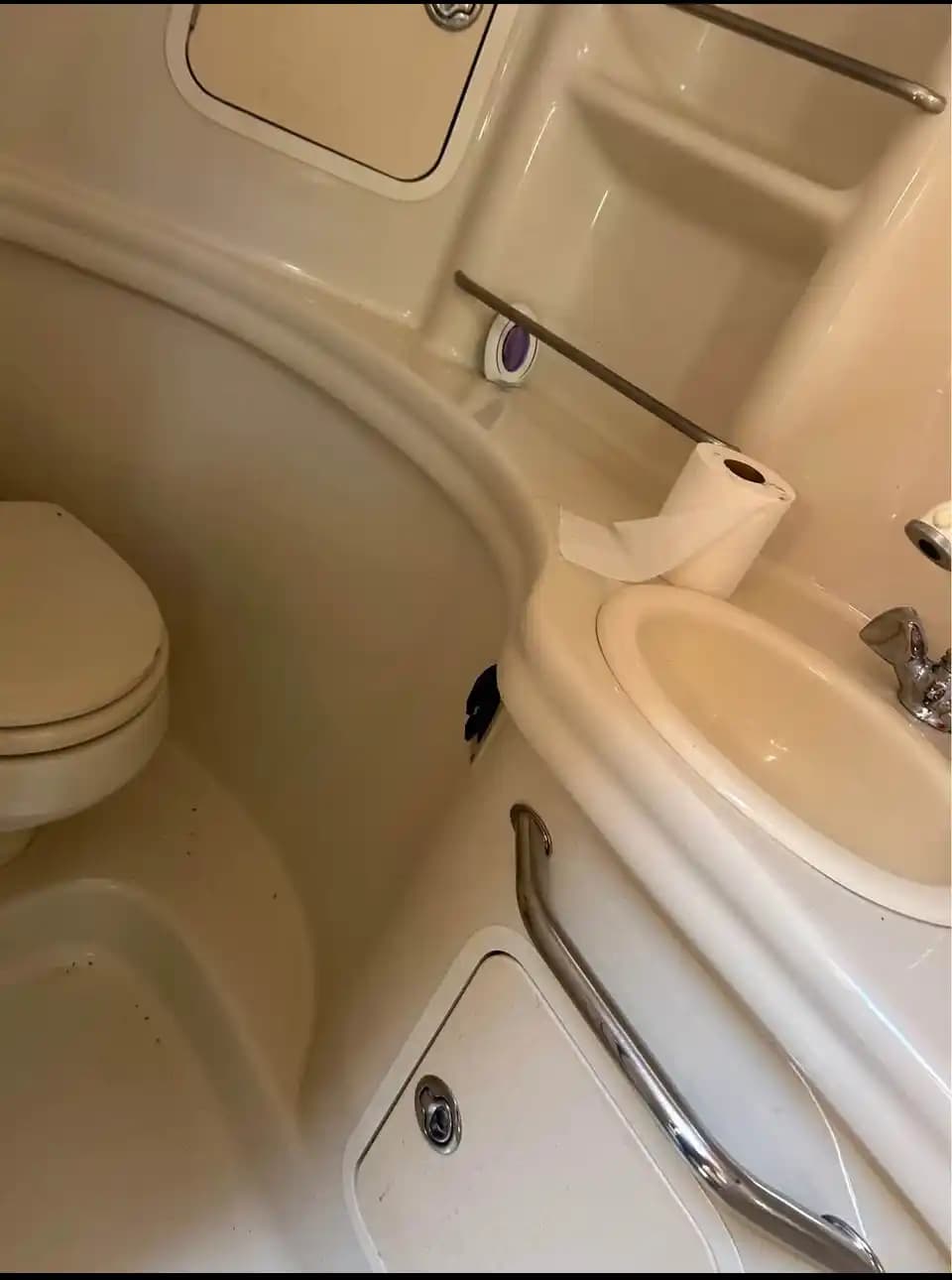 2006 Sea Ray 300 Sundancer for Sale in Pass Christian, Mississippi Cruiser 4