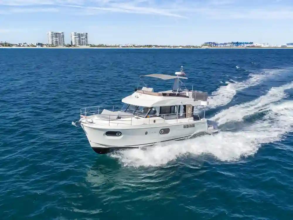 Beneteau Swift Trawler 41 Fly For Sale