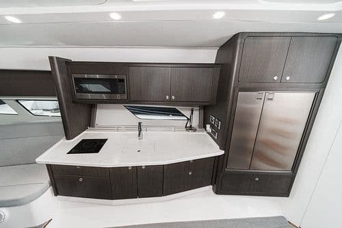 2022 Intrepid Powerboats 477 Evolution for Sale in San Diego, California Sport Cruiser 5