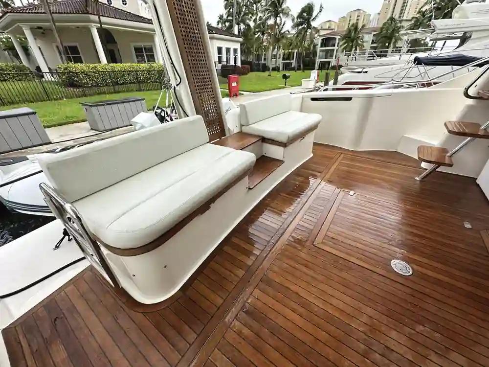 Ferretti Yachts 530 For Sale