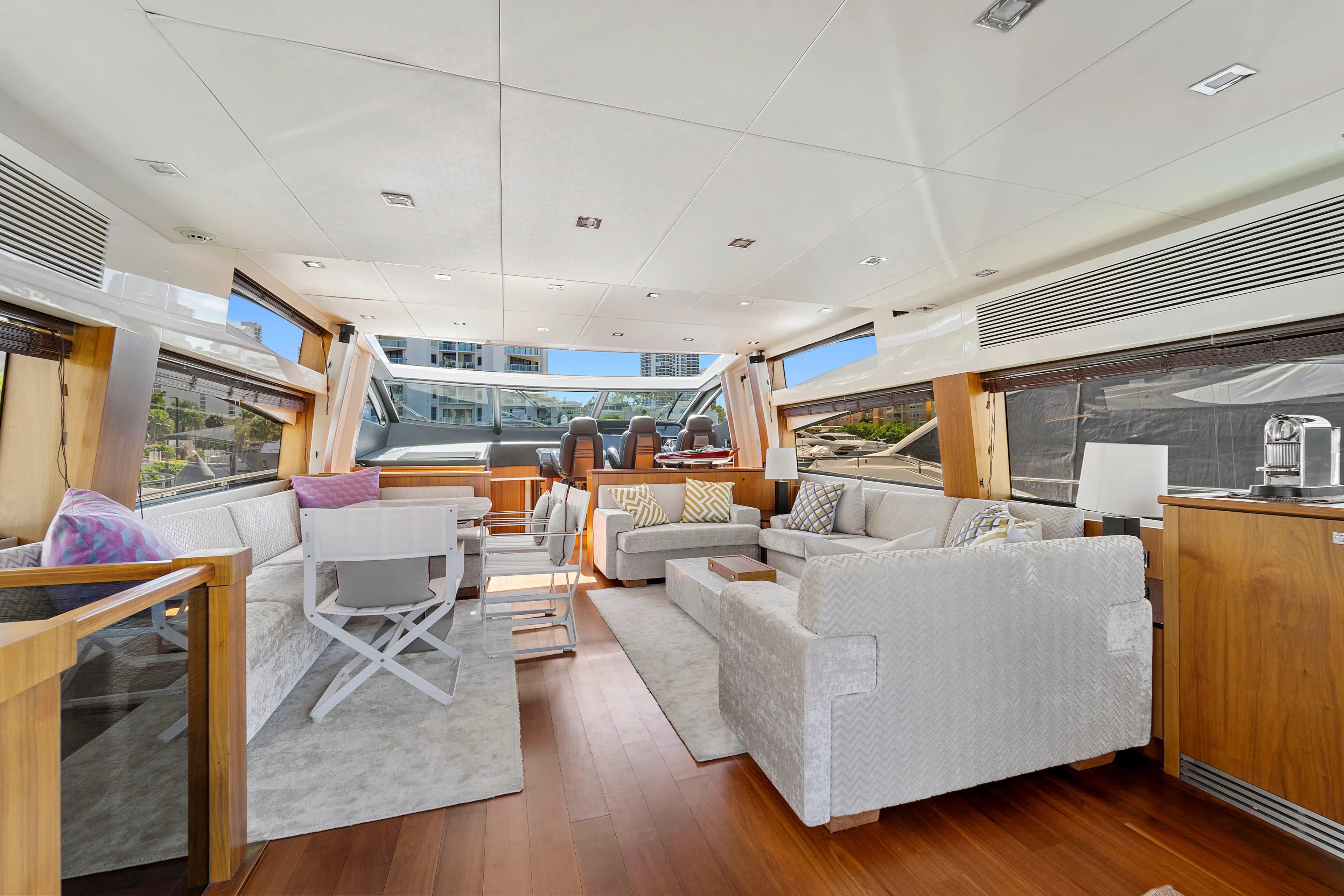 2013 Sunseeker Predator 84 zum Verkauf in Aventura, Florida Motor Yacht 1