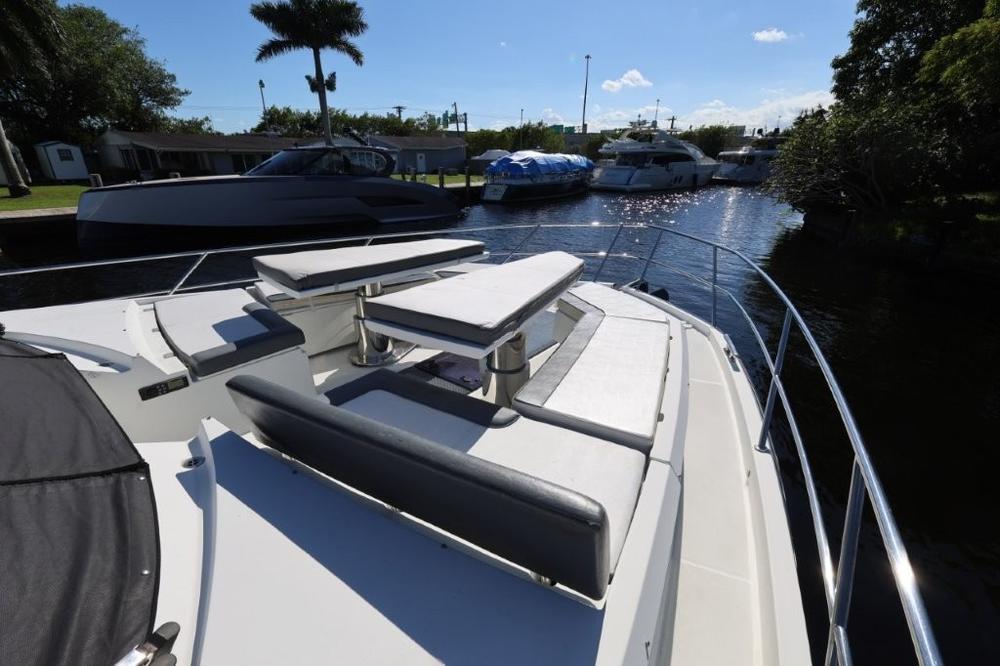 2019 Galeon Yachts 650 Skydeck