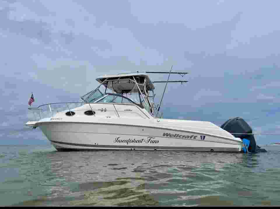 2008 Wellcraft 270 Coastal