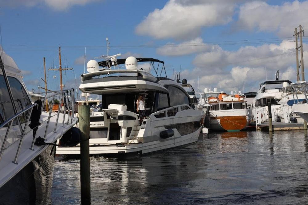 2019 Galeon Yachts 650 Skydeck