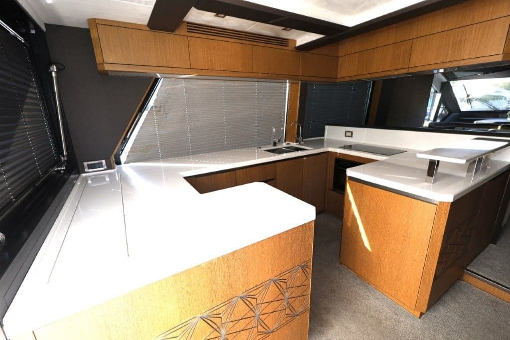 2019 Galeon Yachts 650 Skydeck for Sale in Fort Lauderdale, Florida Flybridge 3