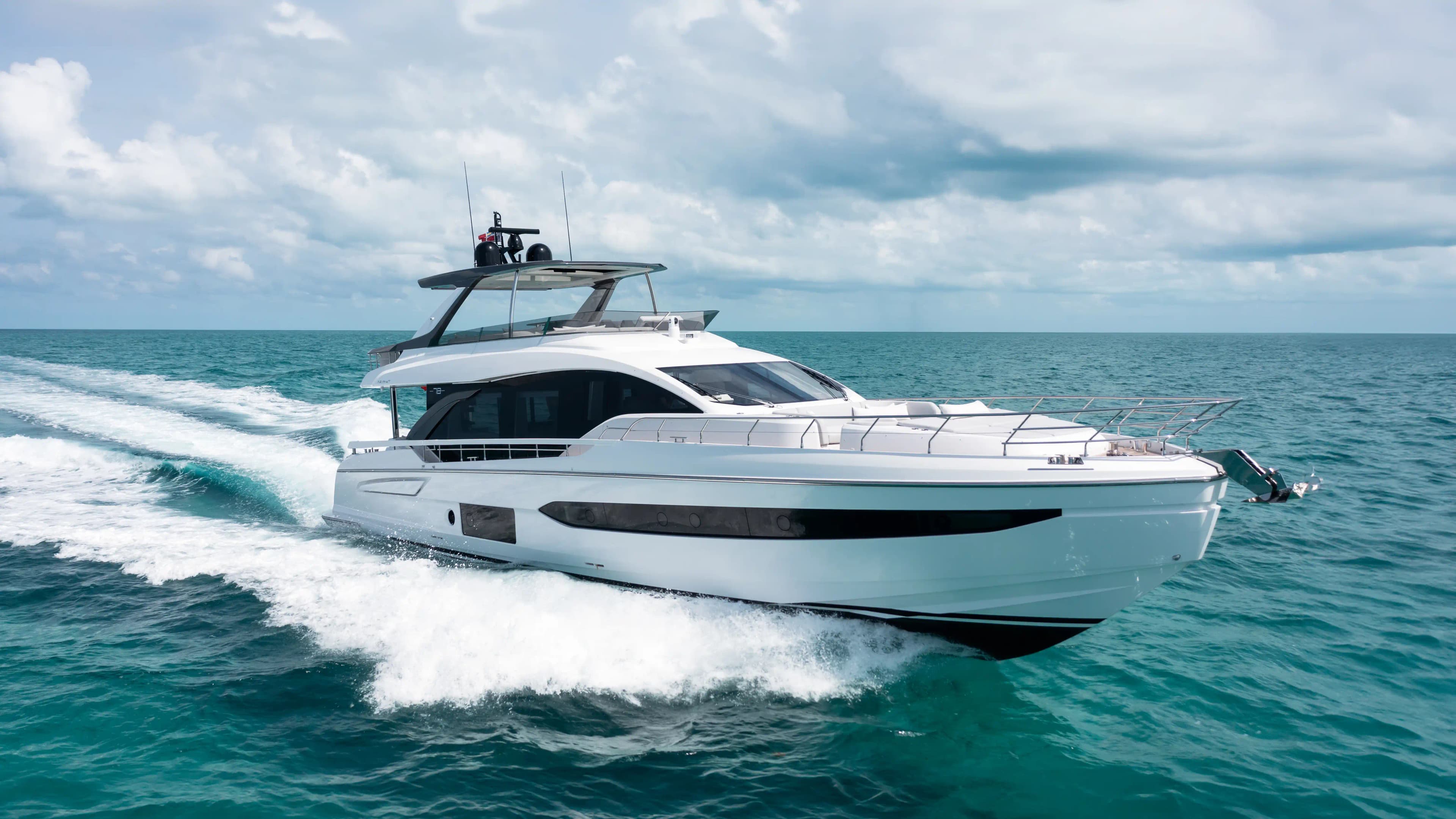 Azimut Fly 78 à vendre