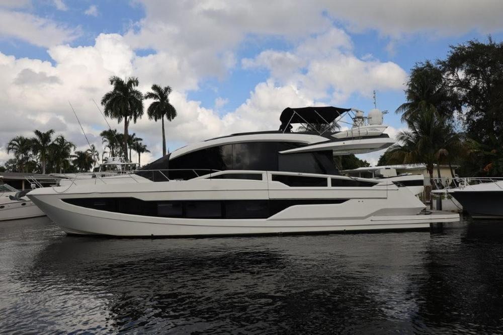 2019 Galeon Yachts 650 Skydeck
