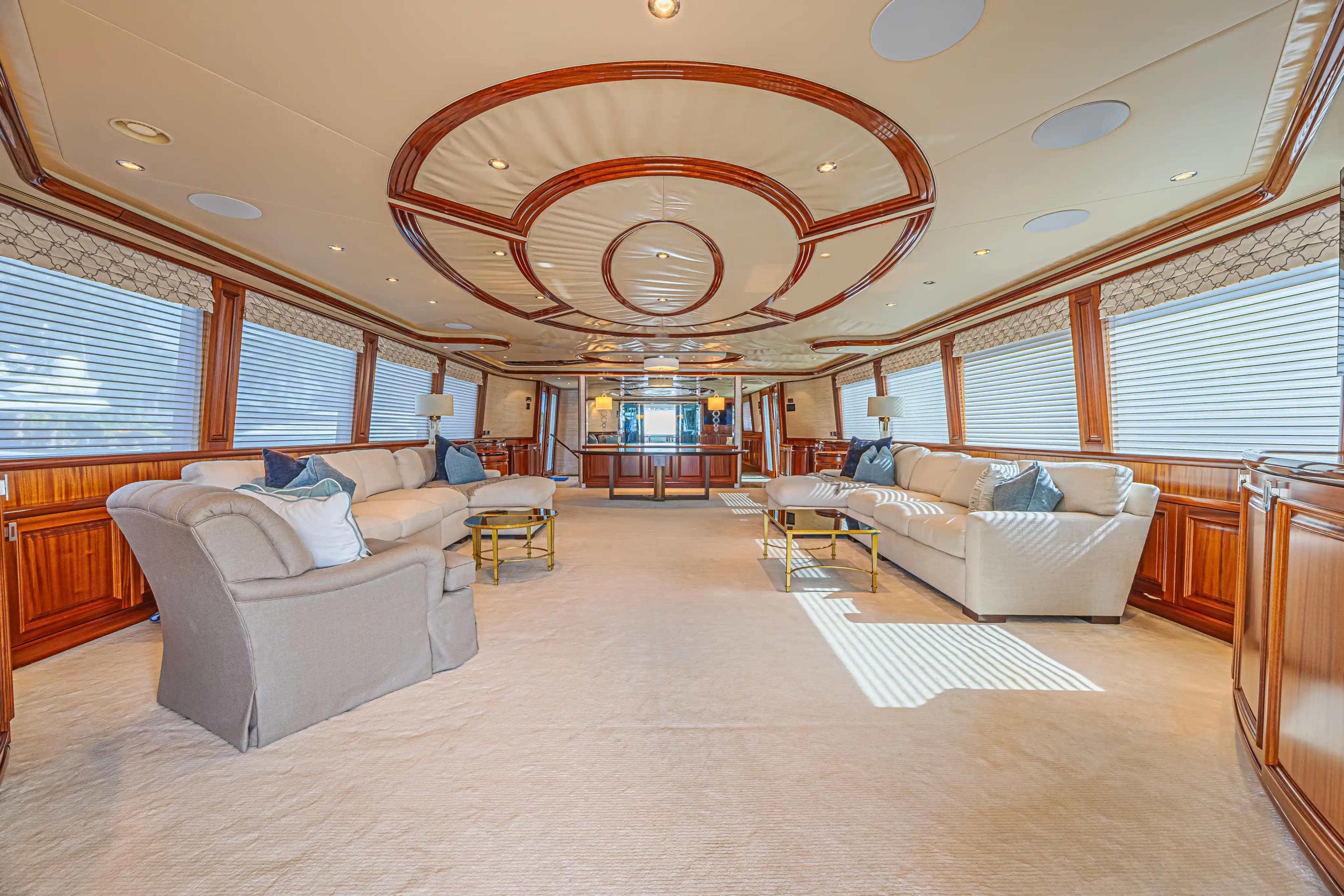 2011 Westport W112 zum Verkauf in Fort Lauderdale, Florida Motor Yacht 1