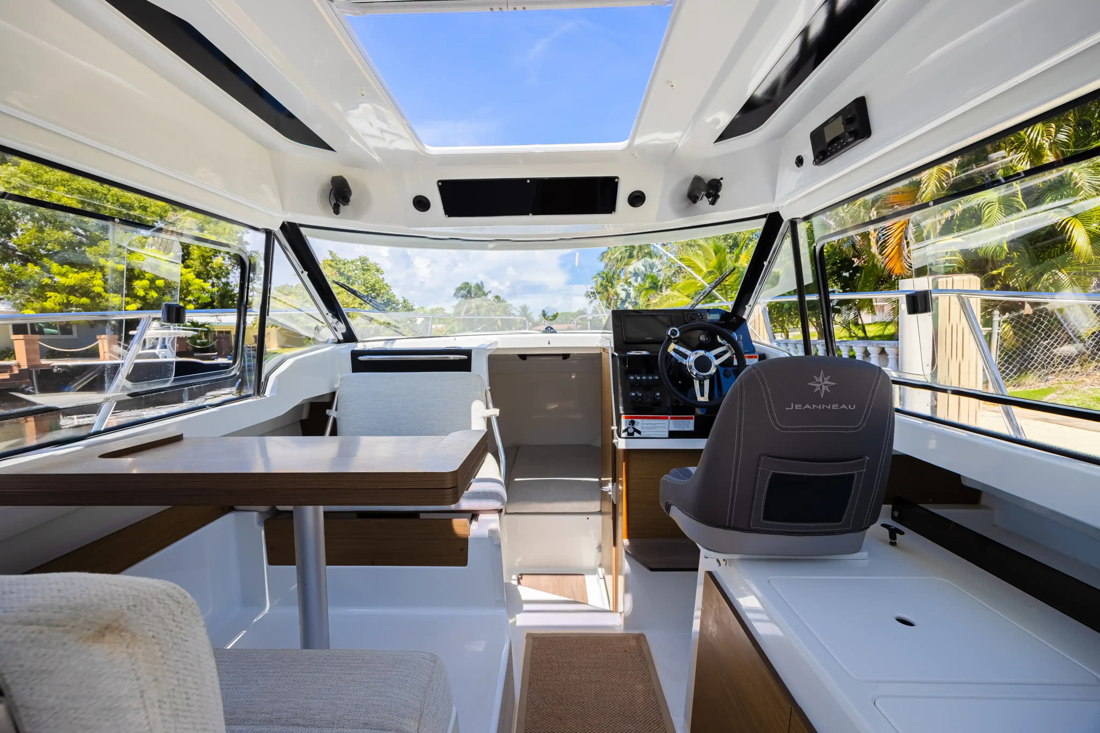 2022 Jeanneau NC 795 S2 for Sale in Lauderdale-by-the-Sea, Florida Express Cruiser 2