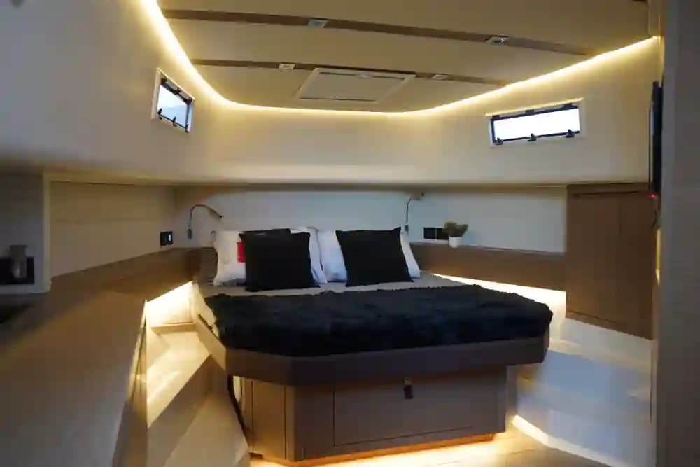 2025 Pardo Yachts P43 for Sale in Chicago, Illinois Walk-around Boats 2