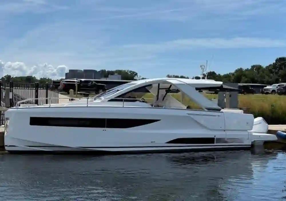 Jeanneau DB/37 OB For Sale