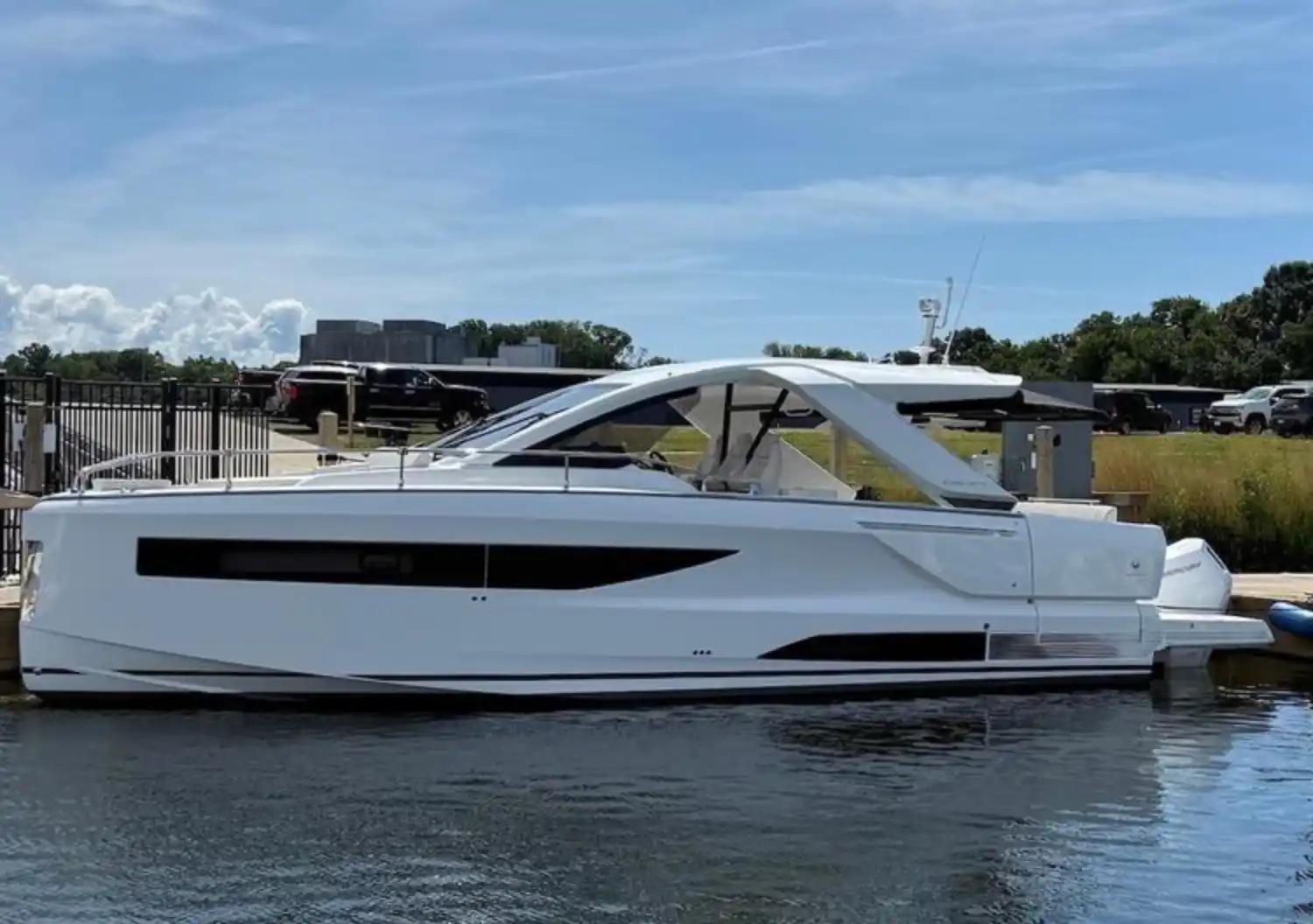Jeanneau DB/37 OB For Sale