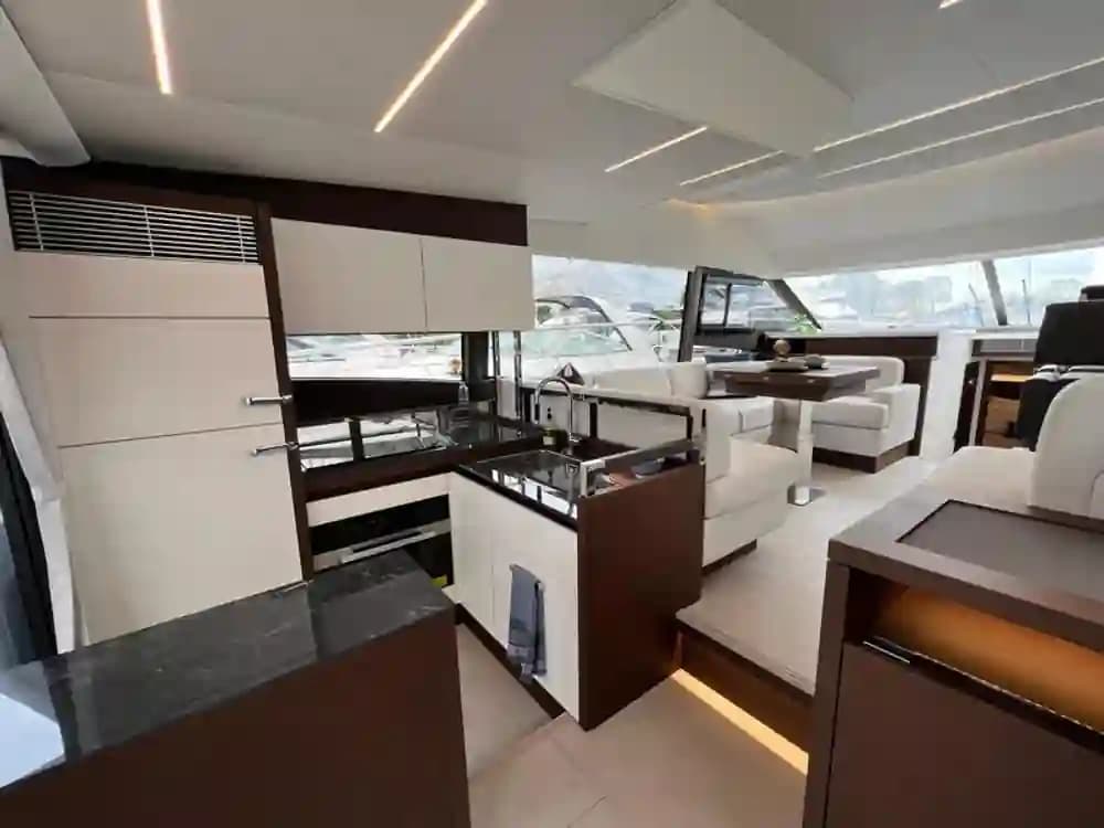 Prestige 520 Fly à vendre
