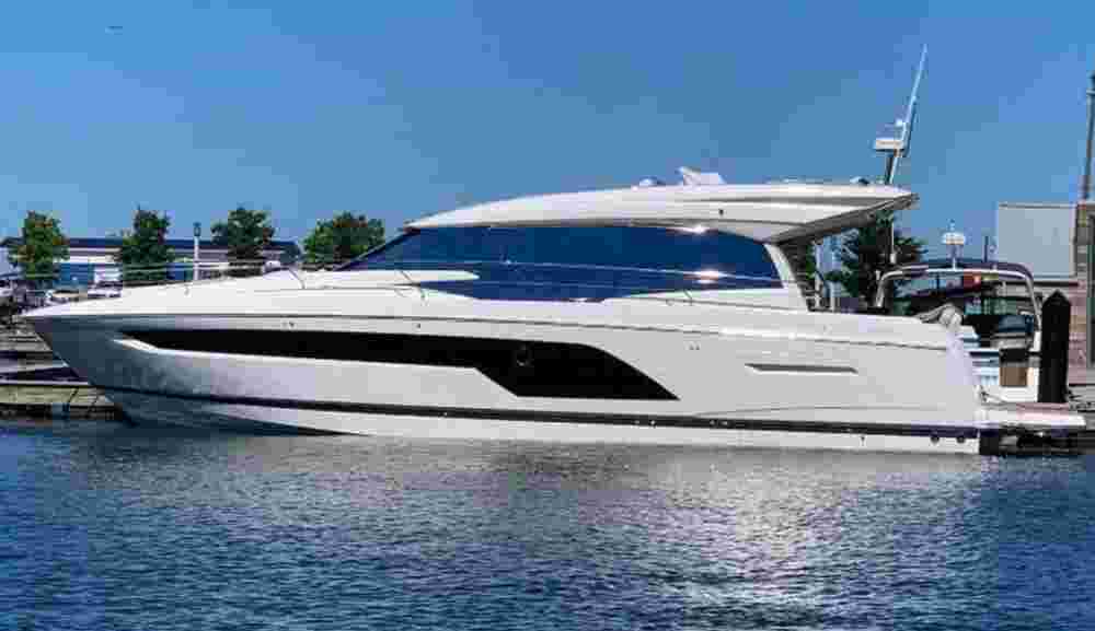 2021 Prestige 590 Sport