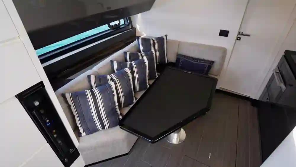 2024 Azimut Verve 48 in vendita a Chicago, Illinois Motor Yacht 3