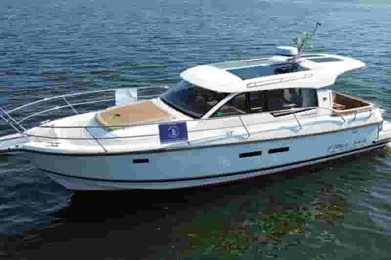 2022 Nimbus Boats 365 Coupe