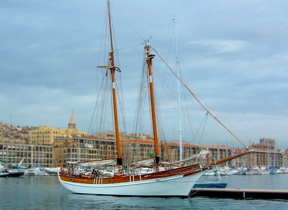Bueltjer Gaff Rigged Topsail Schooner For Sale