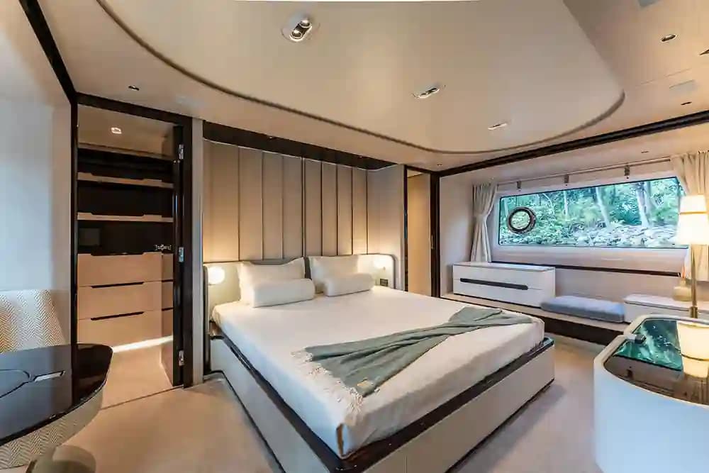 2022 Azimut Grande 25 Metri for Sale in Fort Lauderdale, Florida Flybridge 3