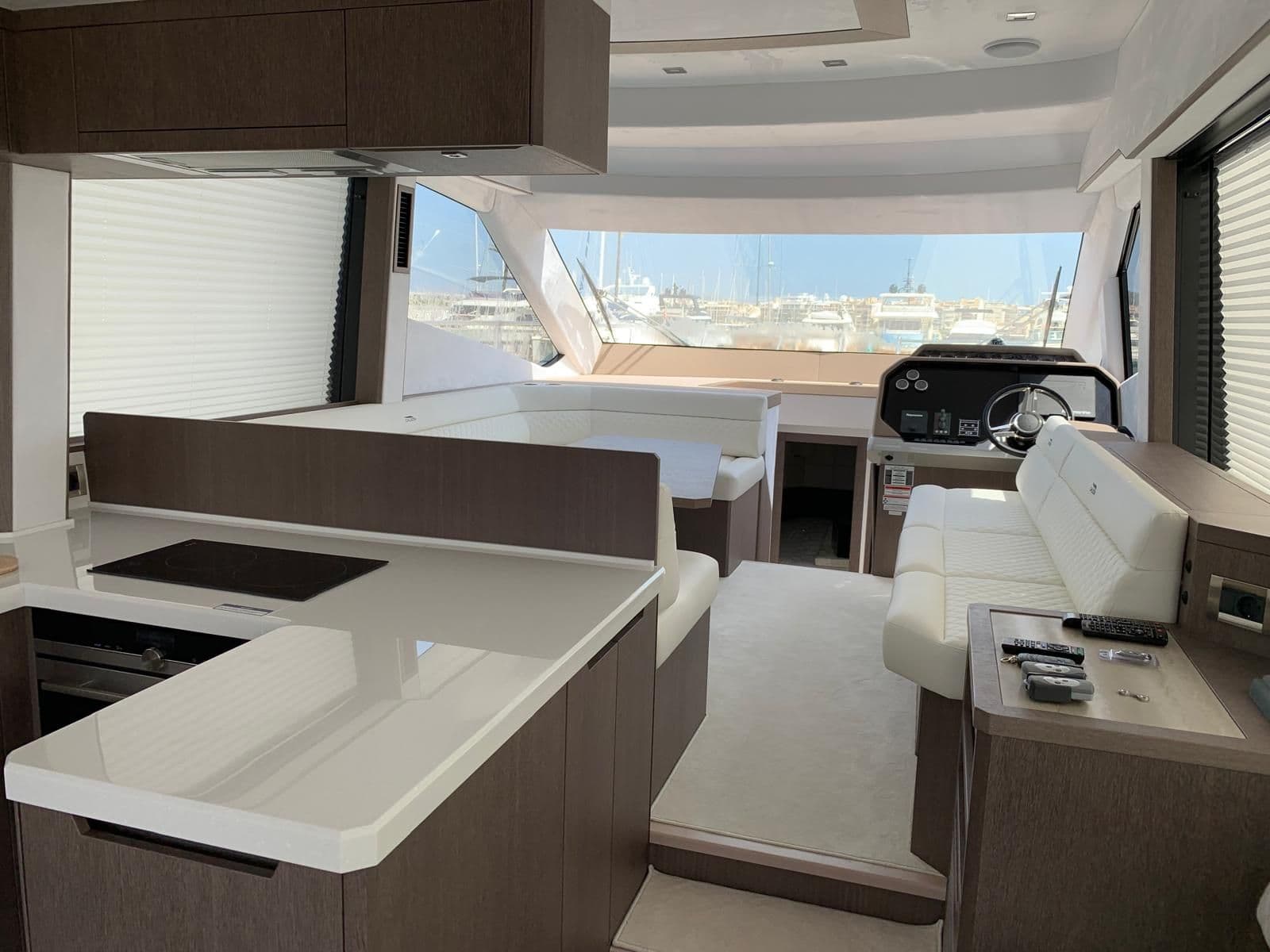 2019 Galeon Yachts 500 Fly for Sale in Balearic Islands, ES Flybridge 1