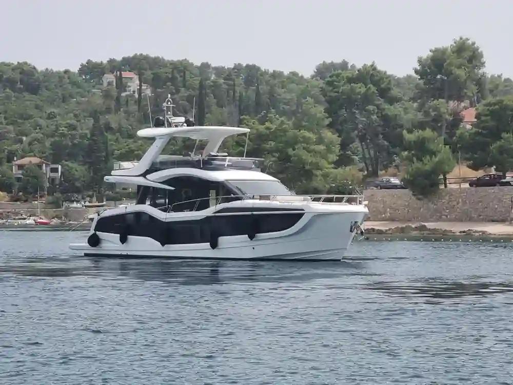 Galeon Yachts 560 Fly For Sale