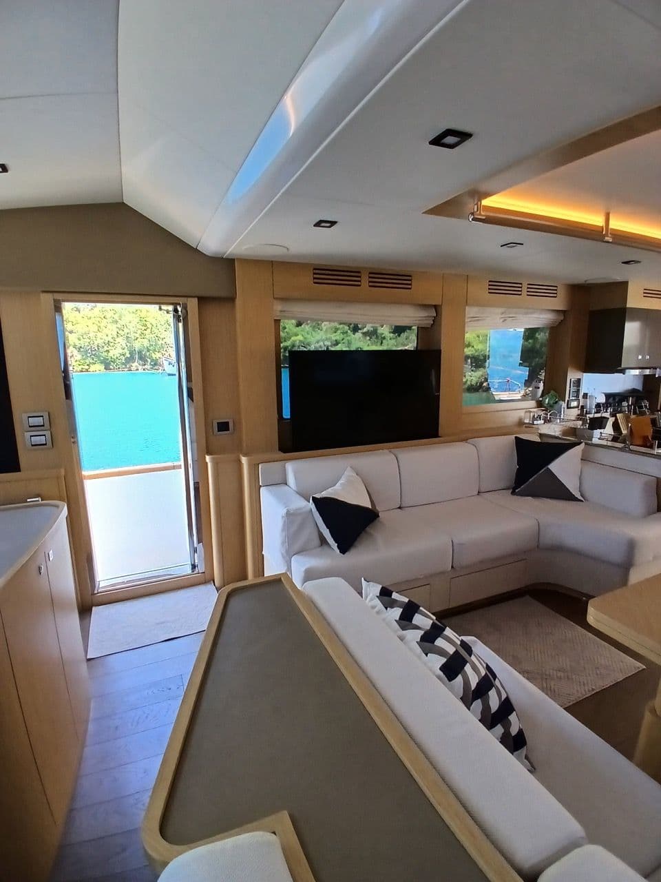 2022 Sirena 58 for Sale in Antalya, TR Flybridge 5