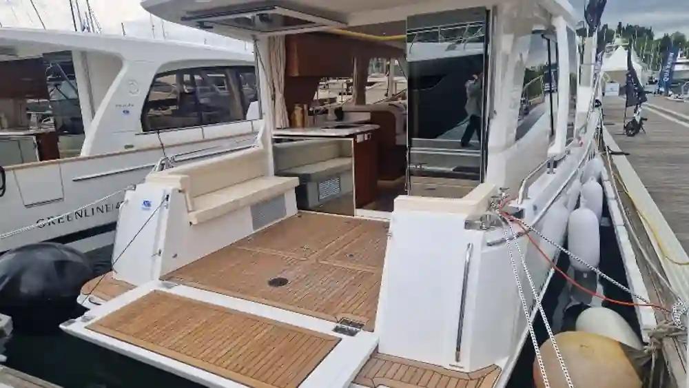 Greenline Yachts 39 For Sale