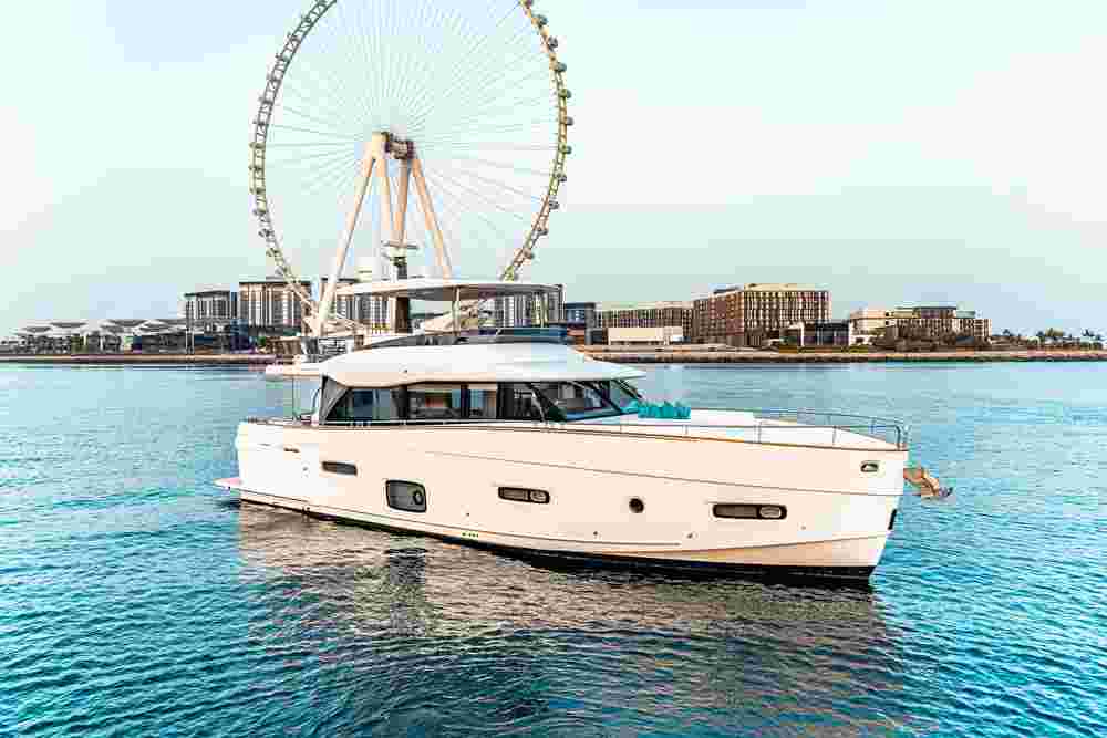 2020 Azimut Magellano 66