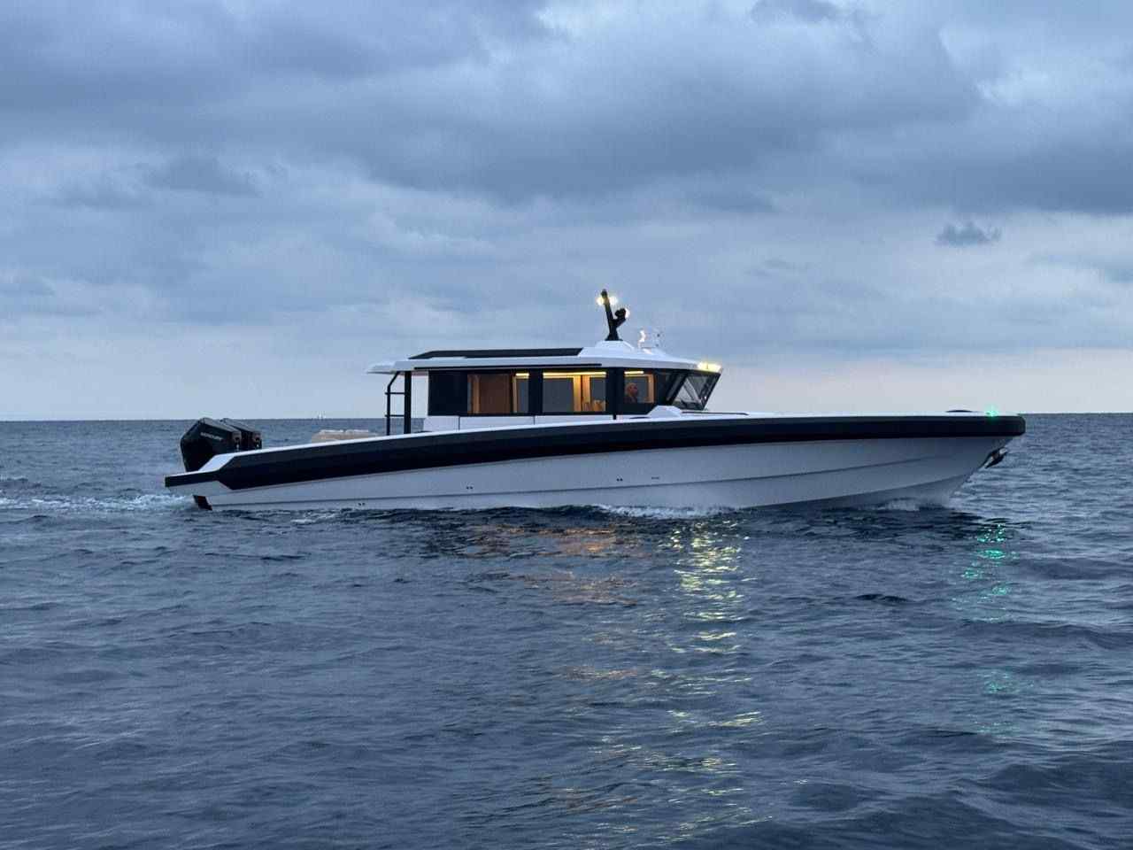 Yacht