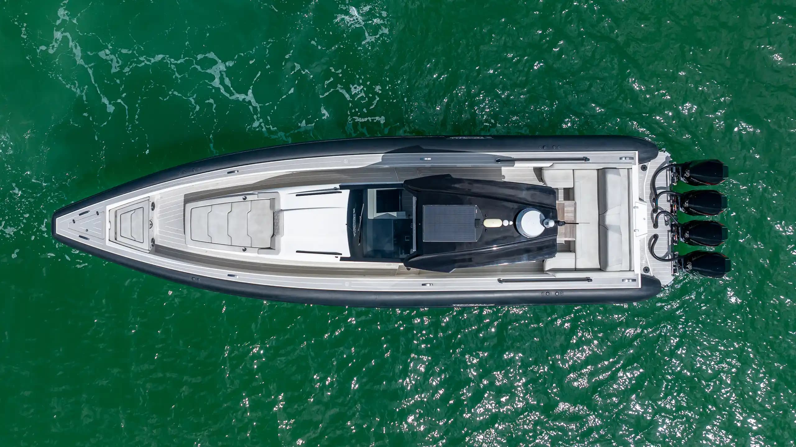 Technohull Omega 47 a la venta