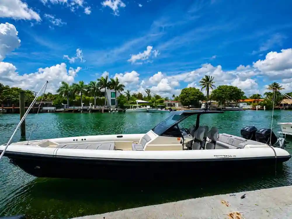 Technohull 38 Grand Sport for Sale