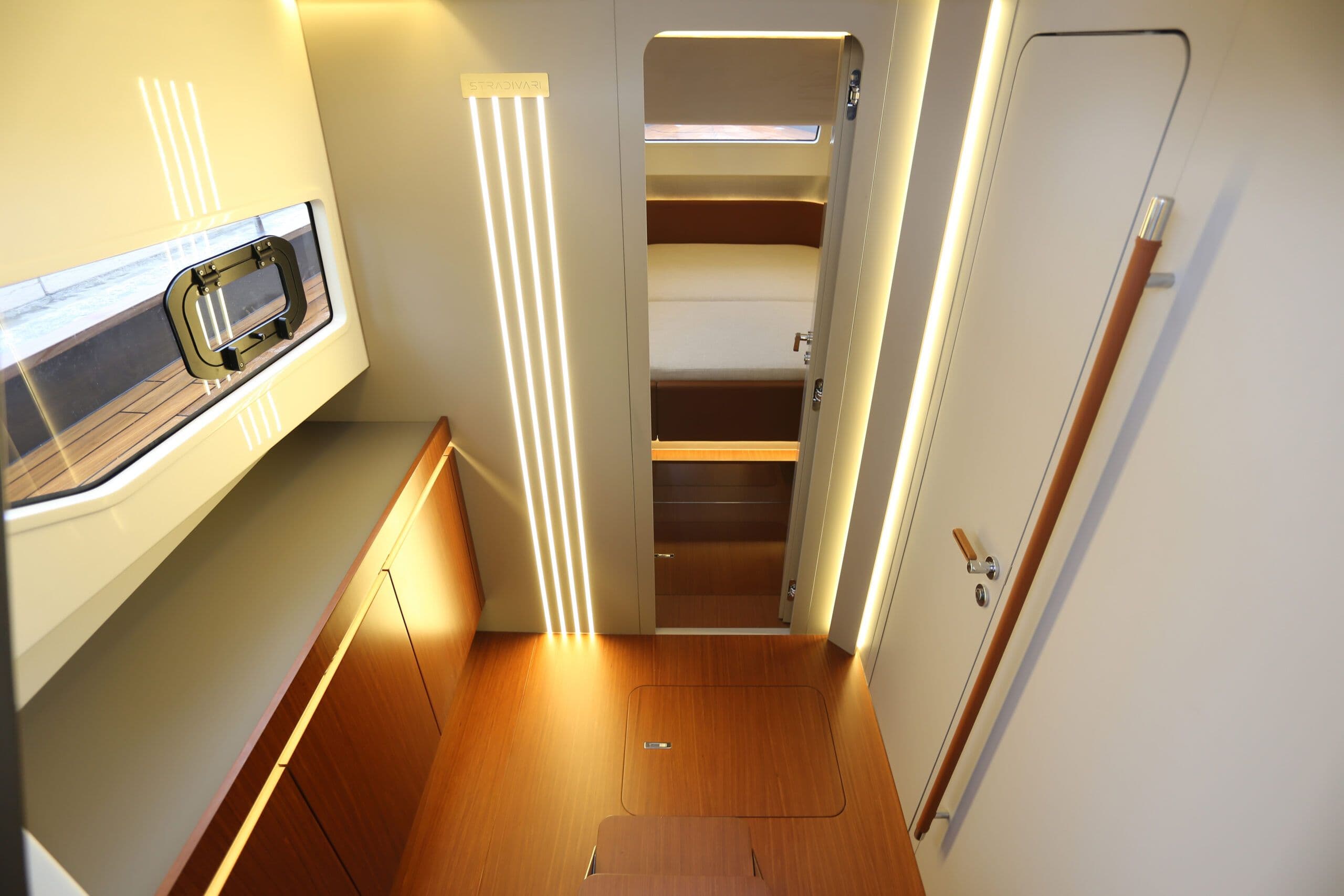 2026 Cantieri Capelli Stradivari 52 Sold in Sag Harbor, New York Center Console 3