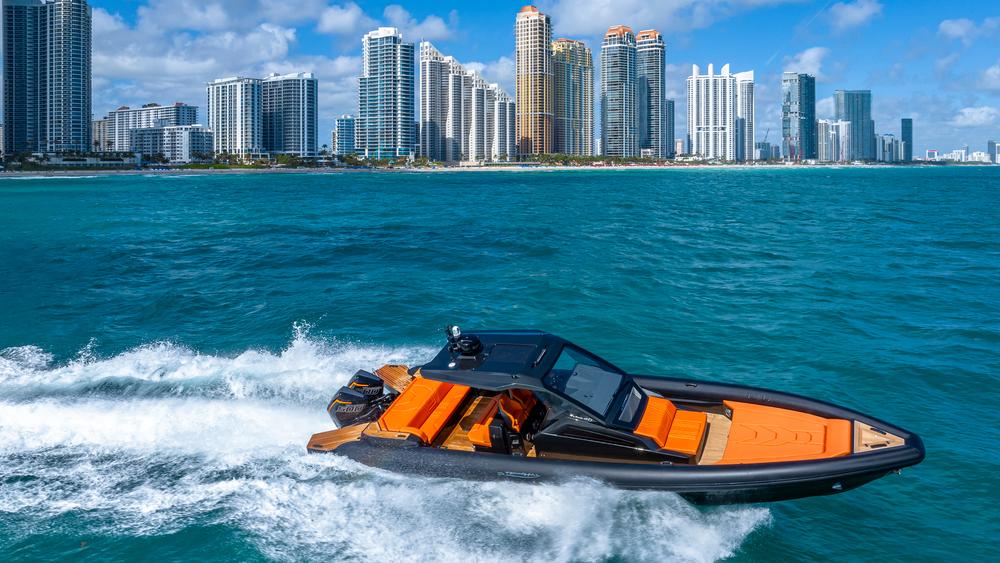 2 Best RIB Technohull Alpha 40 Tender.jpg