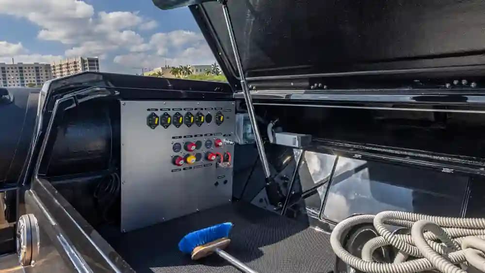 2025 Technohull 38 Grand Sport Sold in Miami, Florida Center Console 5