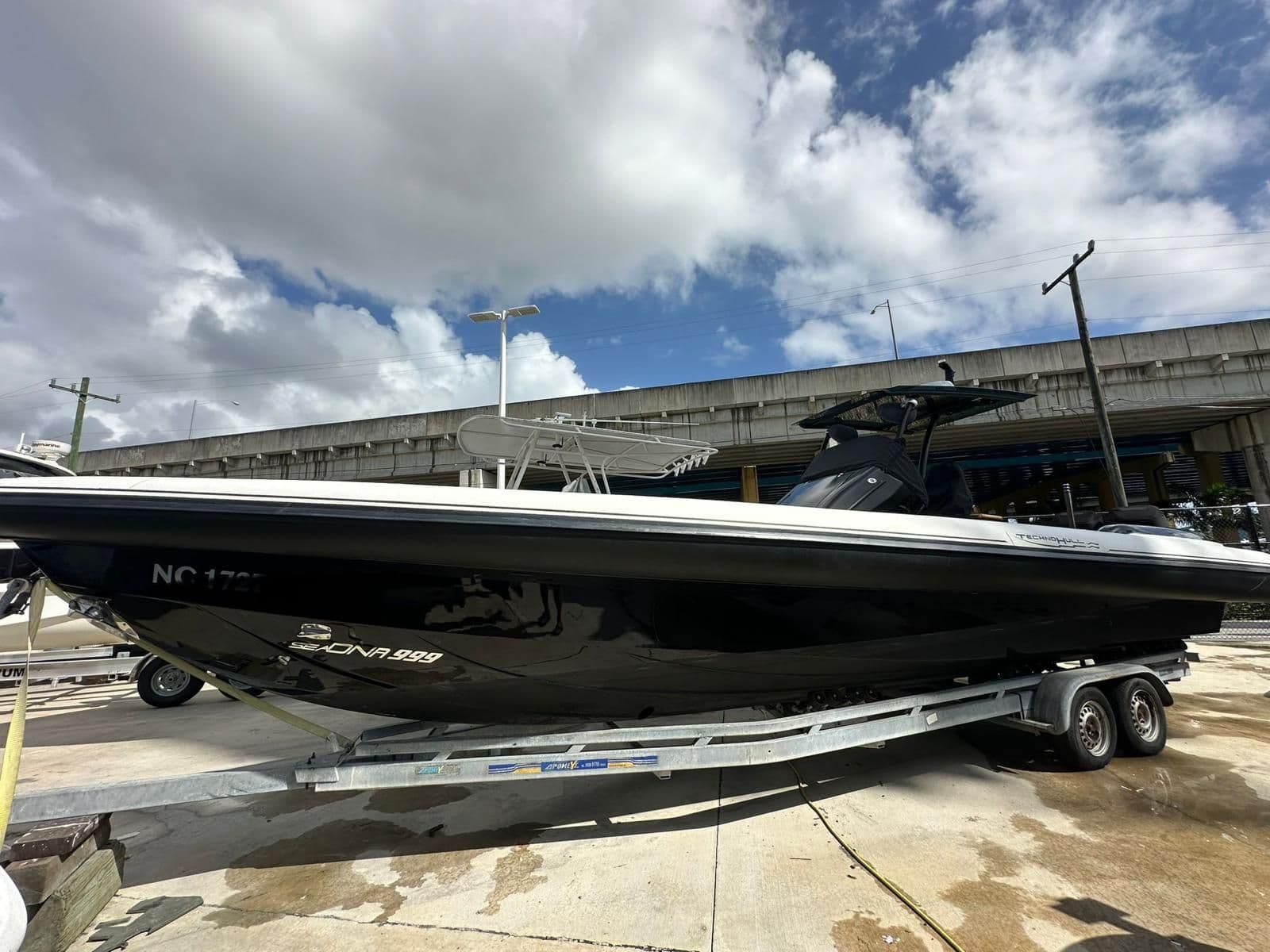 Technohull SeaDNA 999 for Sale