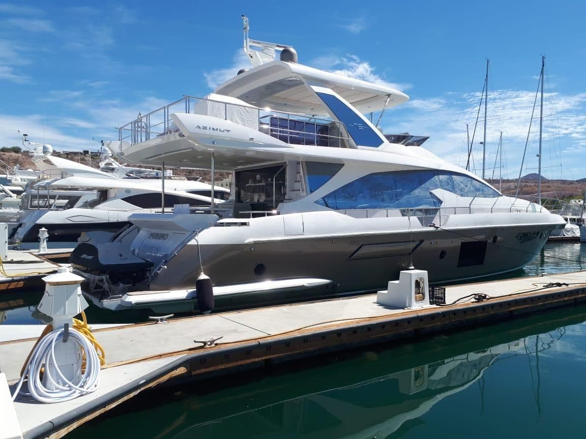 Azimut Fly 72 on Display