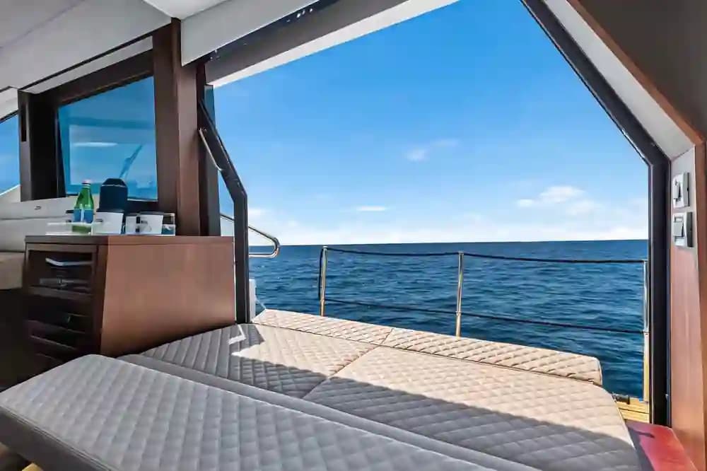 2021 Galeon Yachts 500 Fly for Sale in Coral Gables, Florida Flybridge 3